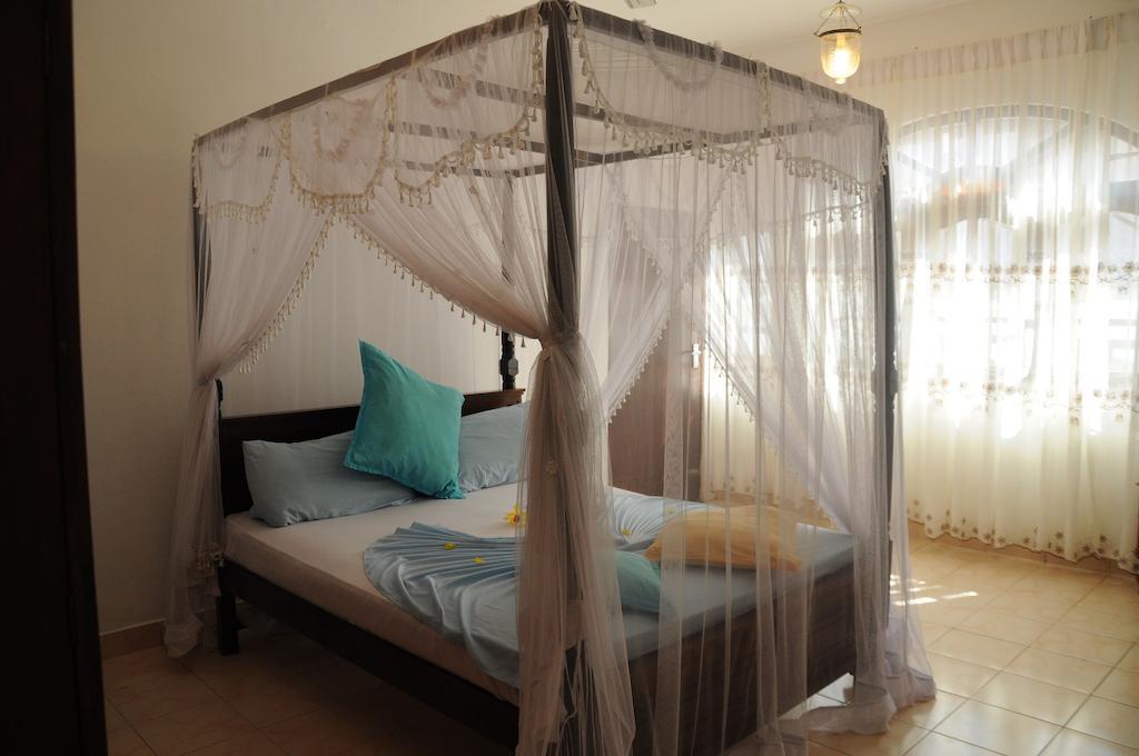 Thenu Rest Guest House Galle Cameră foto