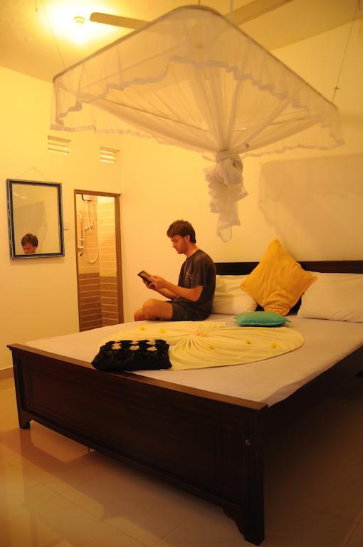 Thenu Rest Guest House Galle Exterior foto